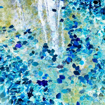 Monet? - fotografika - Liście unoszące się na wodzie i odbicia drzew.