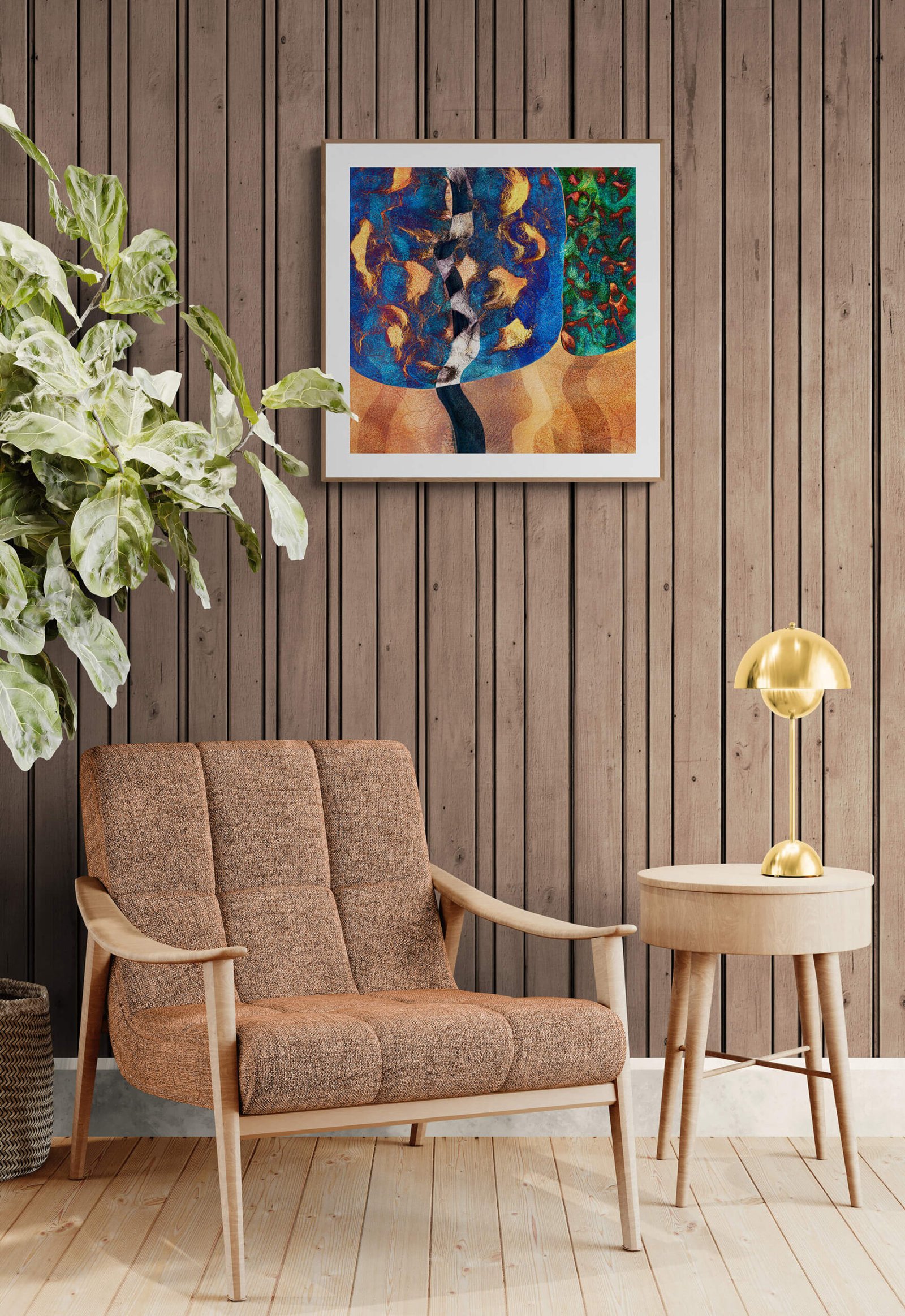 Sad by Ryszard Filipowicz mockup, obraz wiszący na ścianie obok nowoczesnego fotela i małego stoliczka z lampą