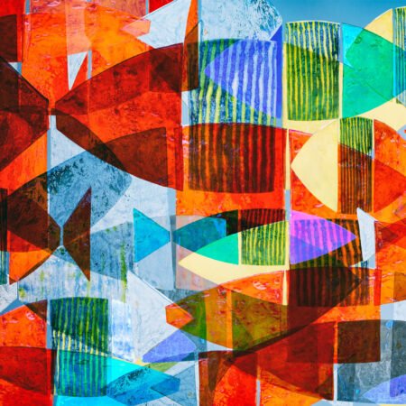 Szczeciński paprykarz - fotografika - Abstrakcyjna kompozycja pełna energii; fragmentaryczne, nakładające się na siebie formy luźno nawiązujące do kształtu ryb, intensywna czerwień i oranż mieszają się z chłodem błękitu i zieleni.